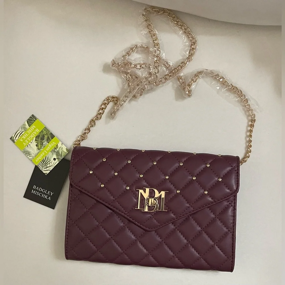 Badgley Mischka NWT Crossbody Diamond Quilting Round Studs on Front Plum Gold